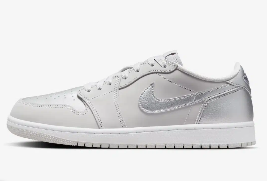 Air Jordan 1 Low Retro OG "Metallic Silver"