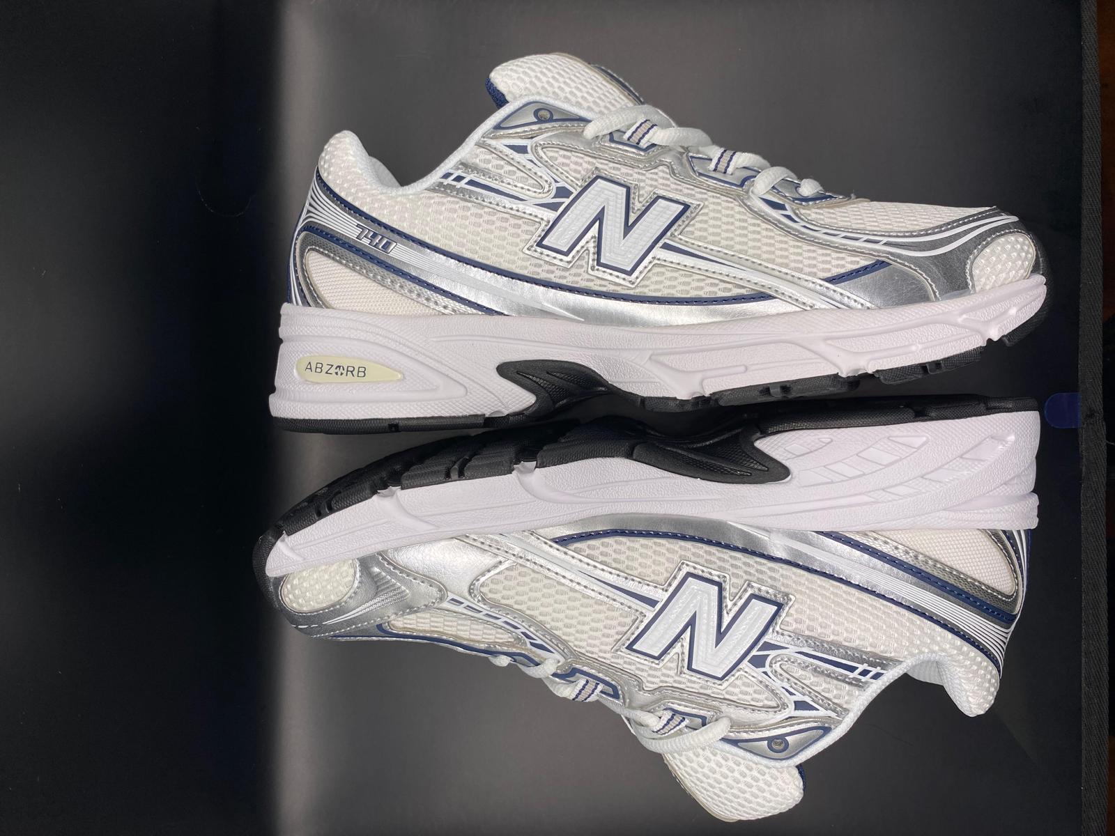 New balance 740